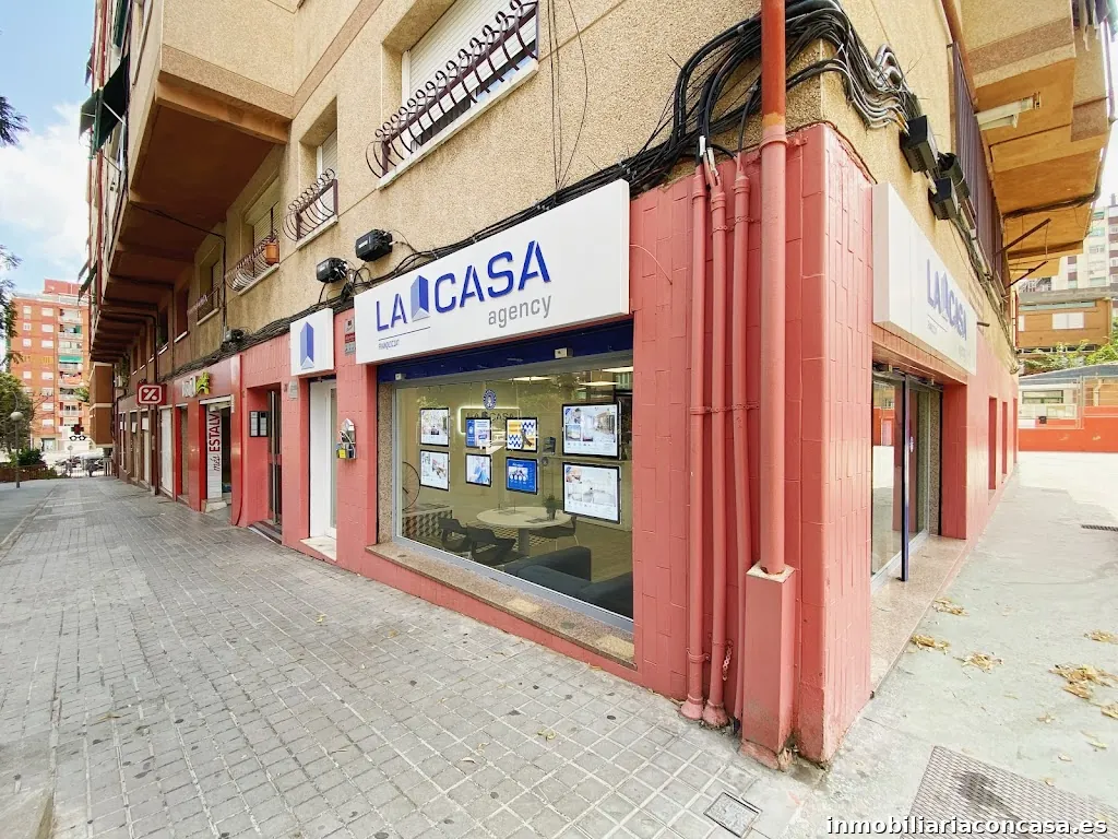 Inmobiliaria en Badalona | La Casa Agency