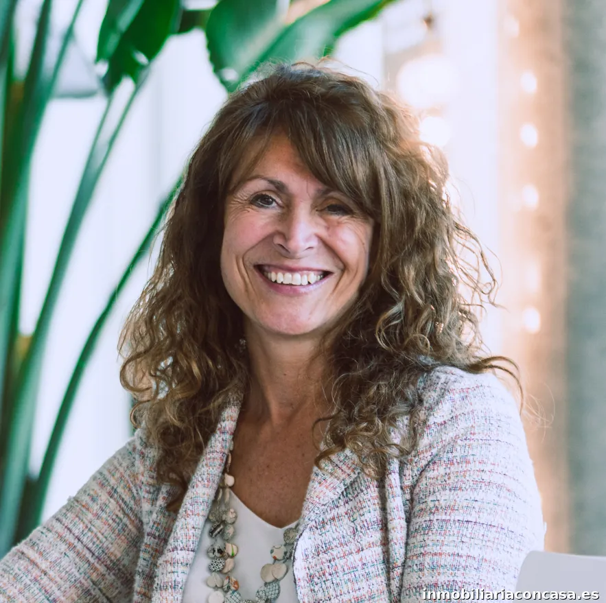 Sandra Noy, Asesora Inmobiliaria en la Zona del Garraf