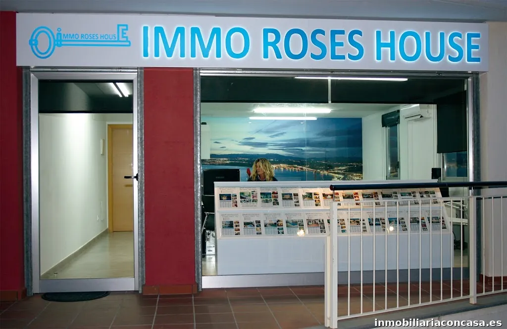 IMMO ROSES HOUSE, S.L.