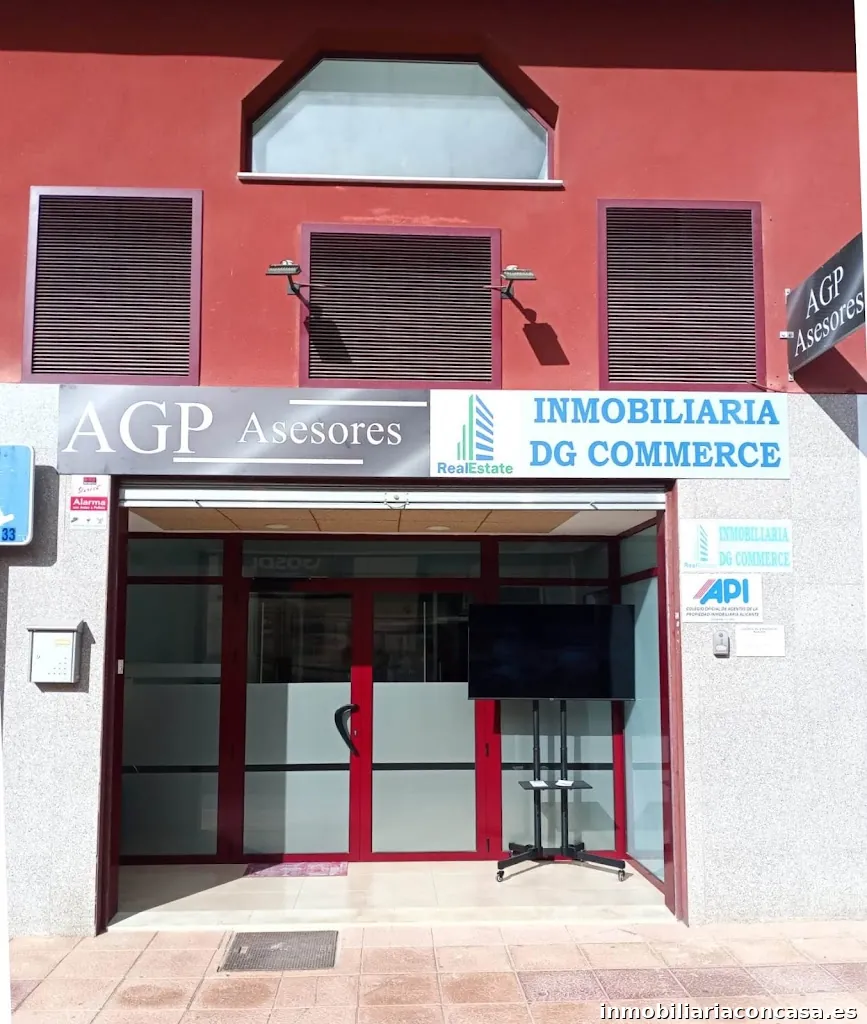 INMOBILIARIA DG COMMERCE