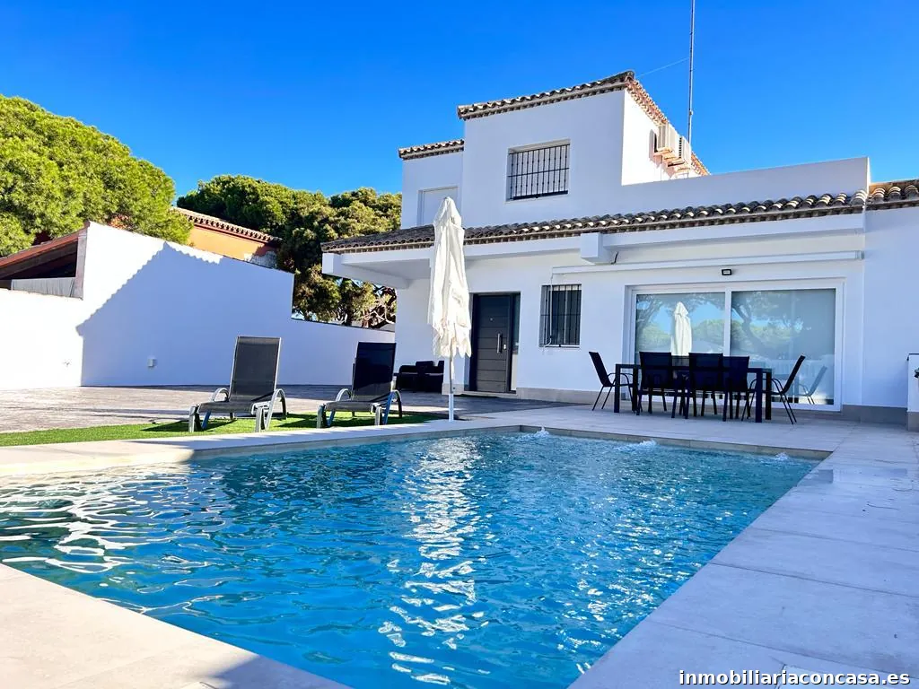 Empul Group: Empresa de alquiler vacacional "Chiclana"