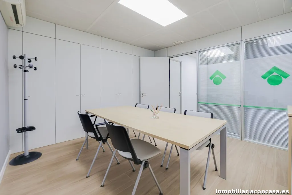 Tecnocasa agencia inmobiliaria