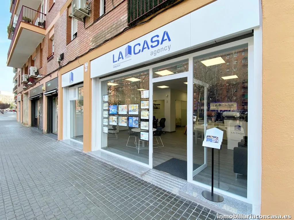 Agencia Inmobiliaria en Diagonal Mar y Besós Maresme | La Casa Agency
