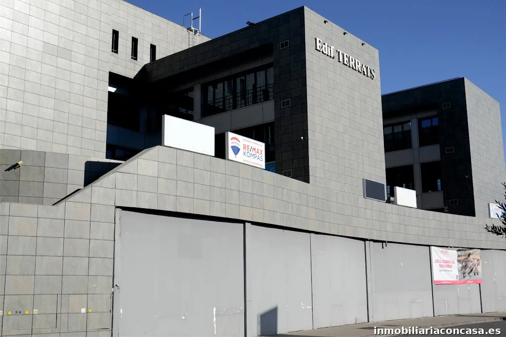 REMAX KOMPAS SERVICIOS INMOBILIARIOS. GINES, (SEVILLA).