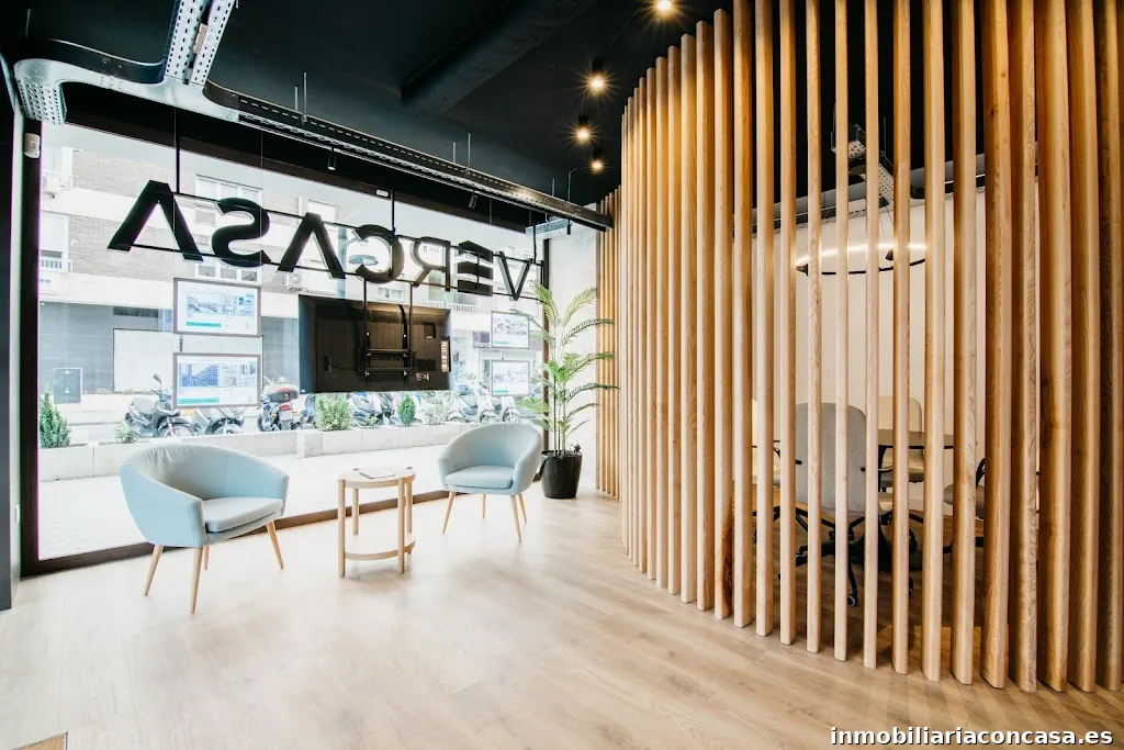 Ivercasa Inmobiliaria Granada – Oficina Alminares