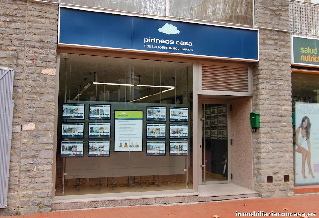 Pirineos Casa, Consultores Inmobiliarios