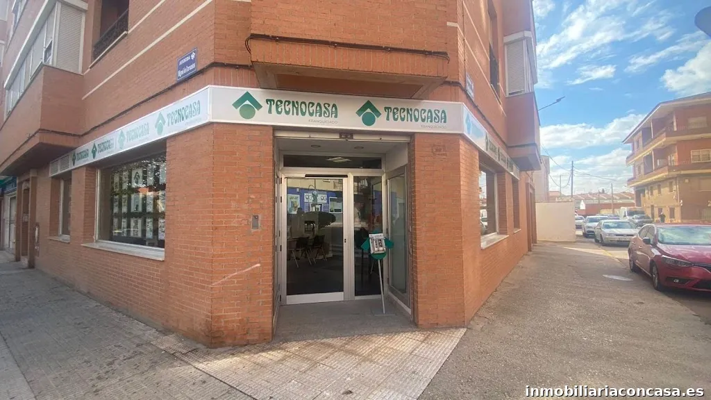 Tecnocasa agencia inmobiliaria
