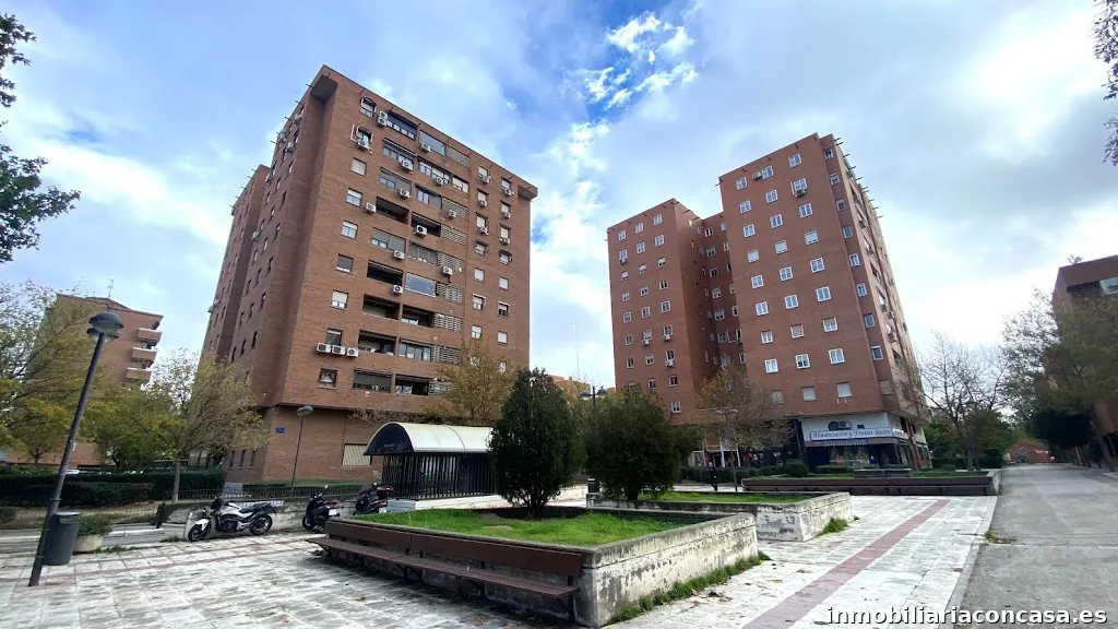 Tecnocasa agencia inmobiliaria