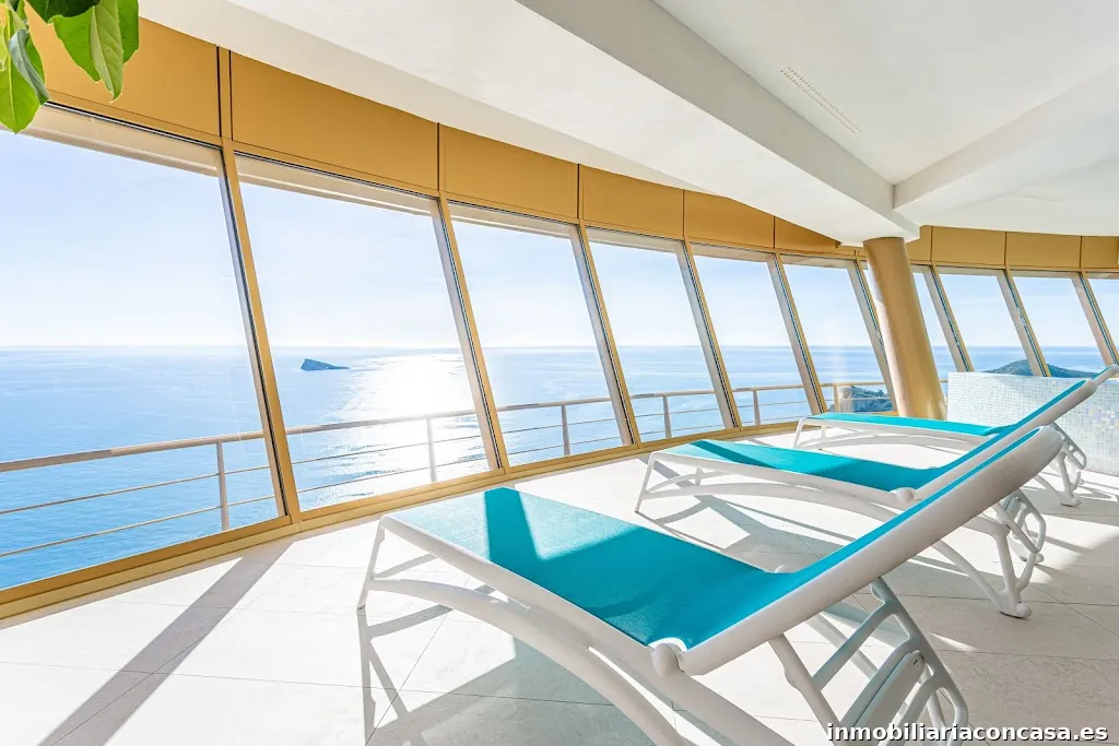 Intempo Sky Apartments by Holuxe