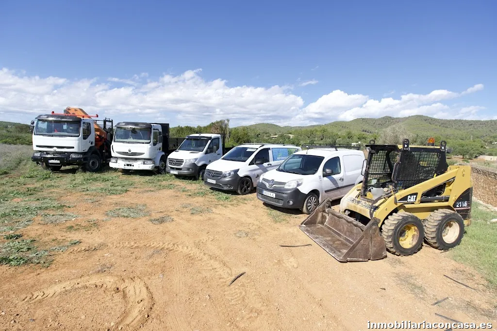 Mantenimiento Álex | Transportes publico, construccion y mantenimiento jardines y piscinas en IBIZA