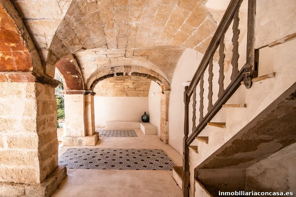 Kraehenmann Real Estate - Campos