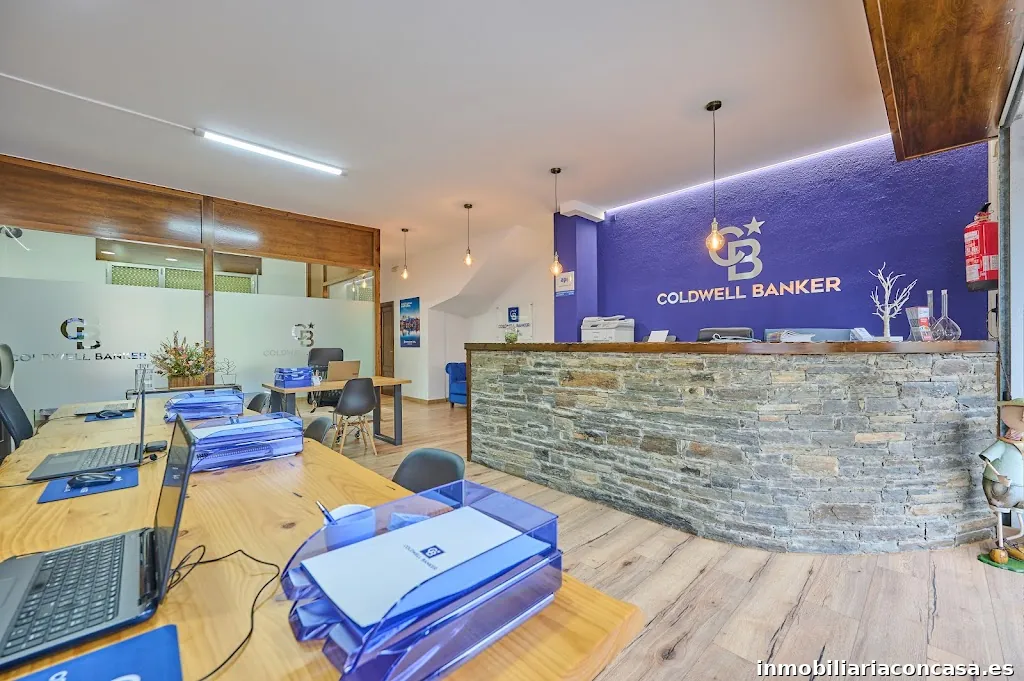 Coldwell Banker - Glollar Real Estate