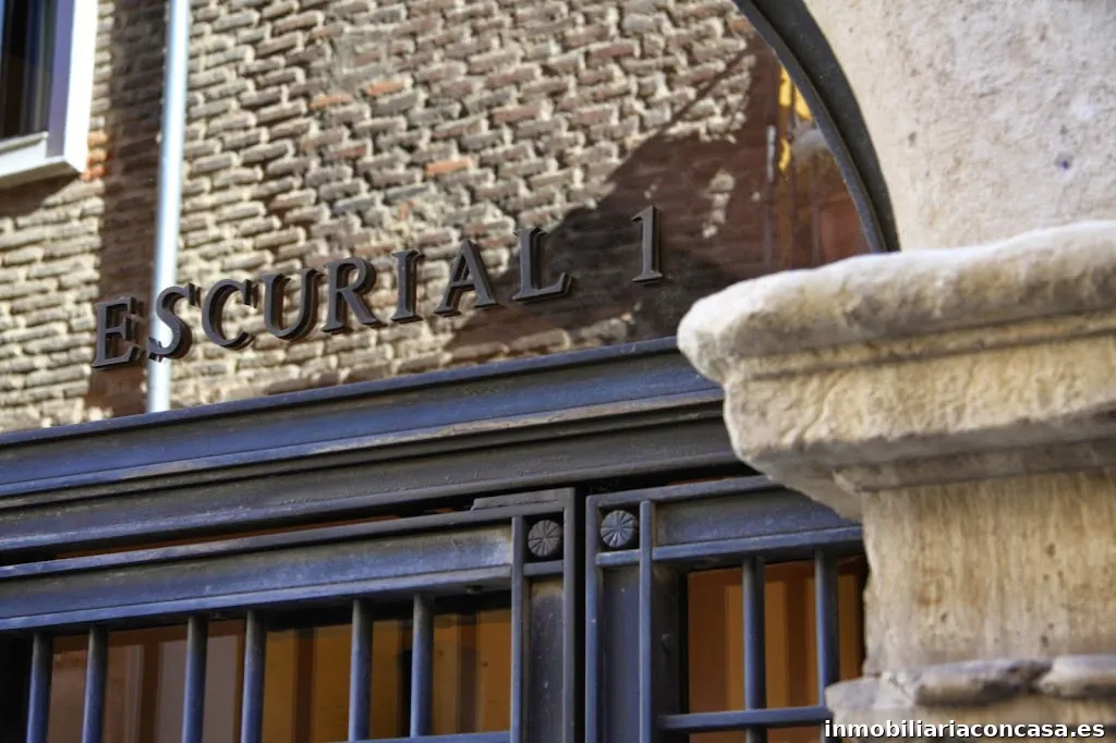 Decoracion y Construccion de Obras Leonesas SA