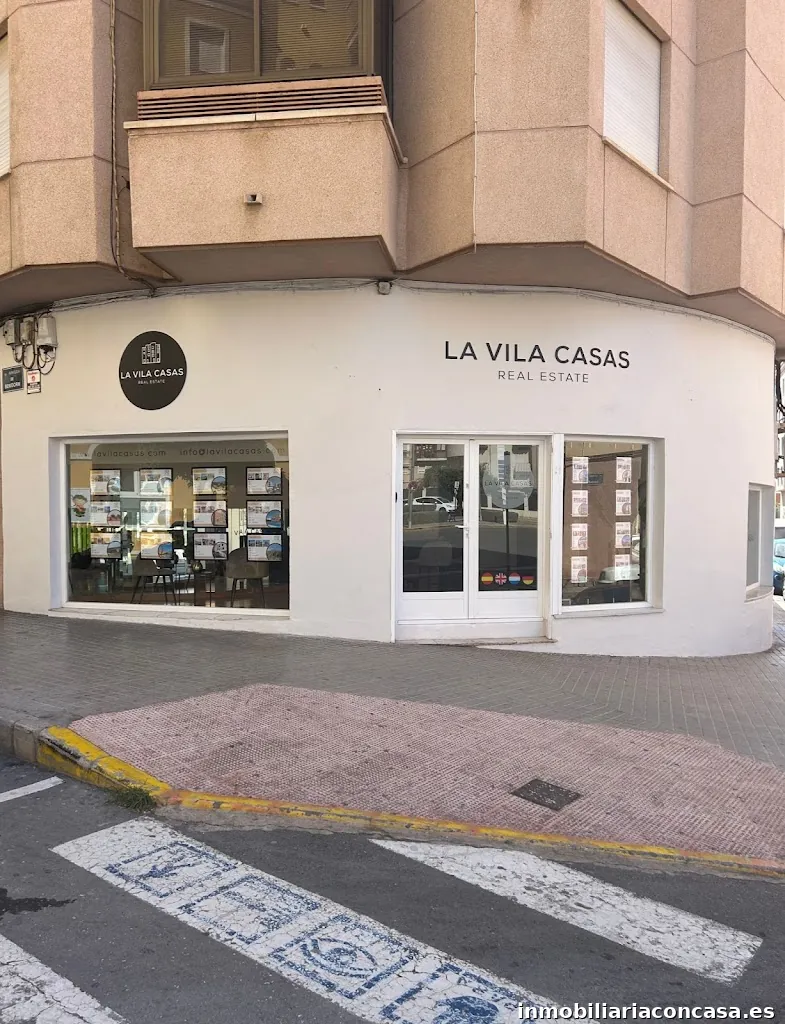 La Vila Casas Real Estate