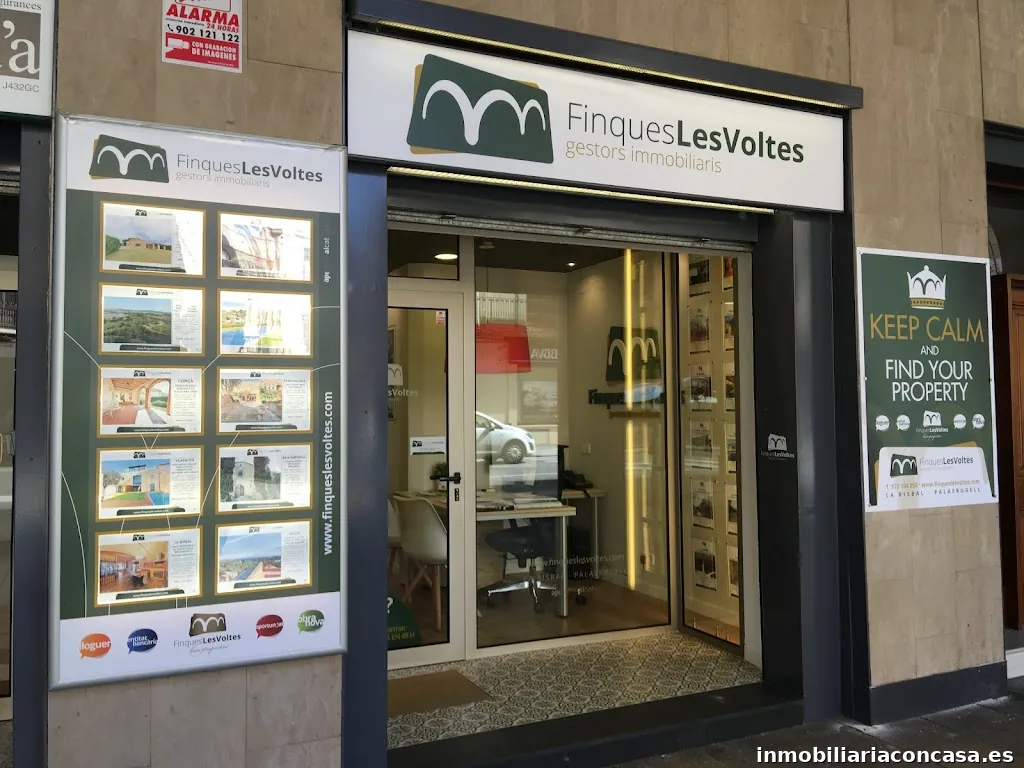 Les Voltes Real Estate