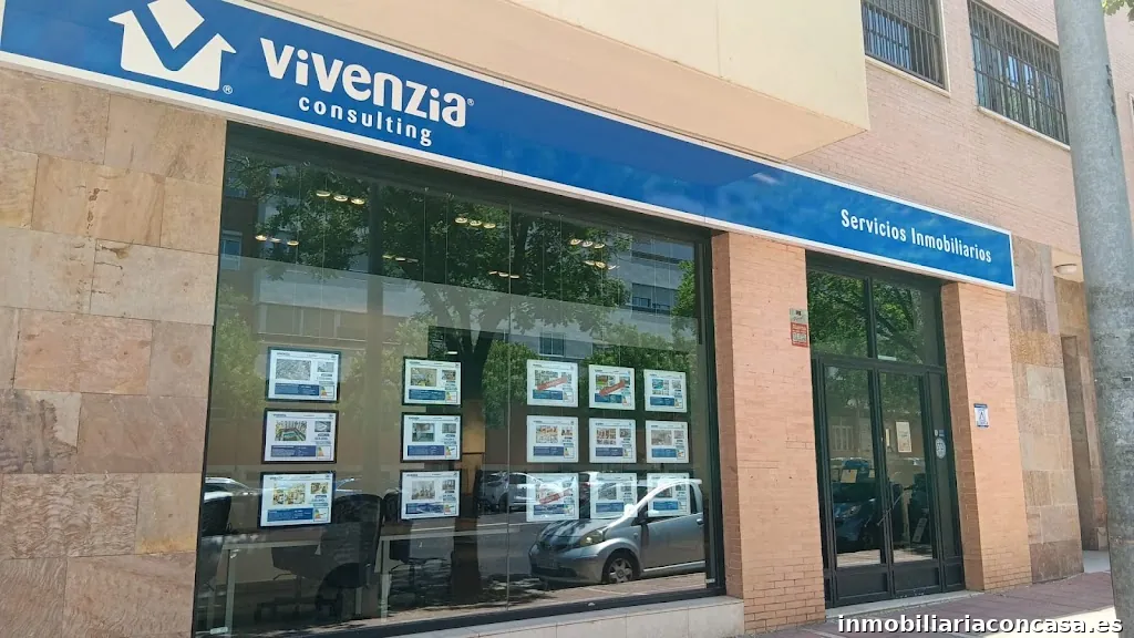 VIVENZIA CONSULTING - Inmobiliaria