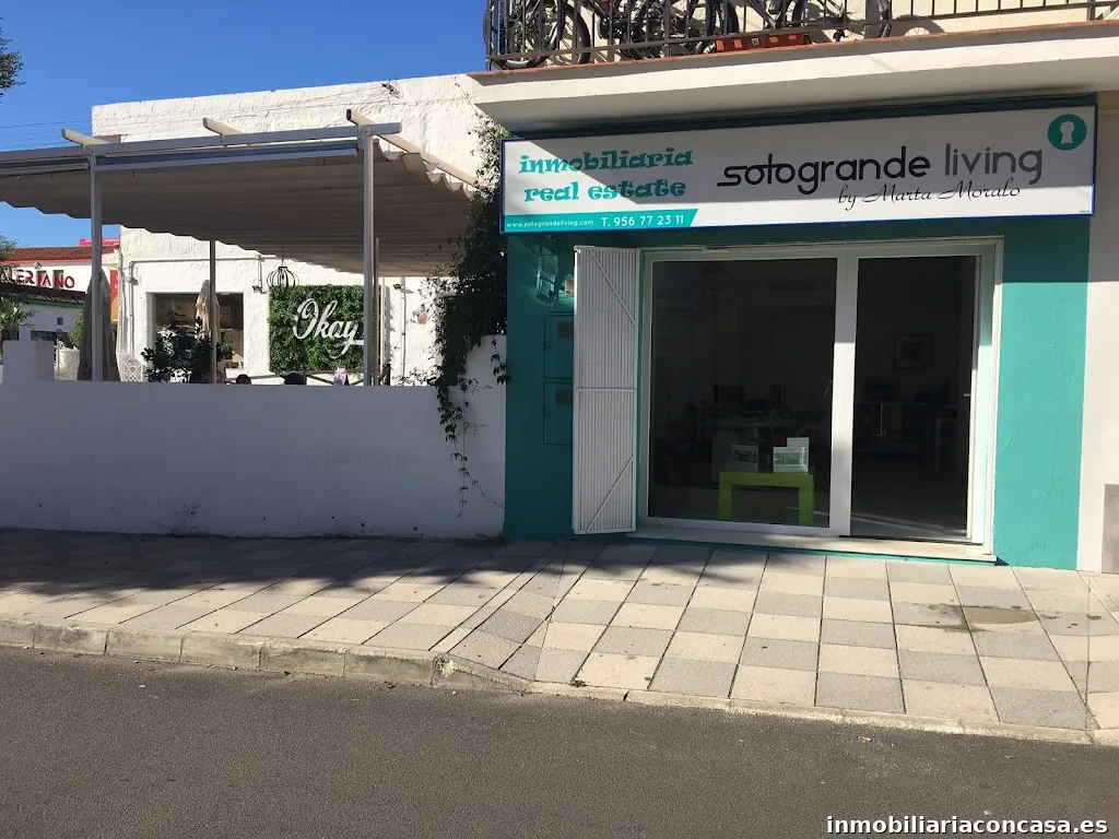 Inmobiliaria Sotogrande Living by Marta Moralo