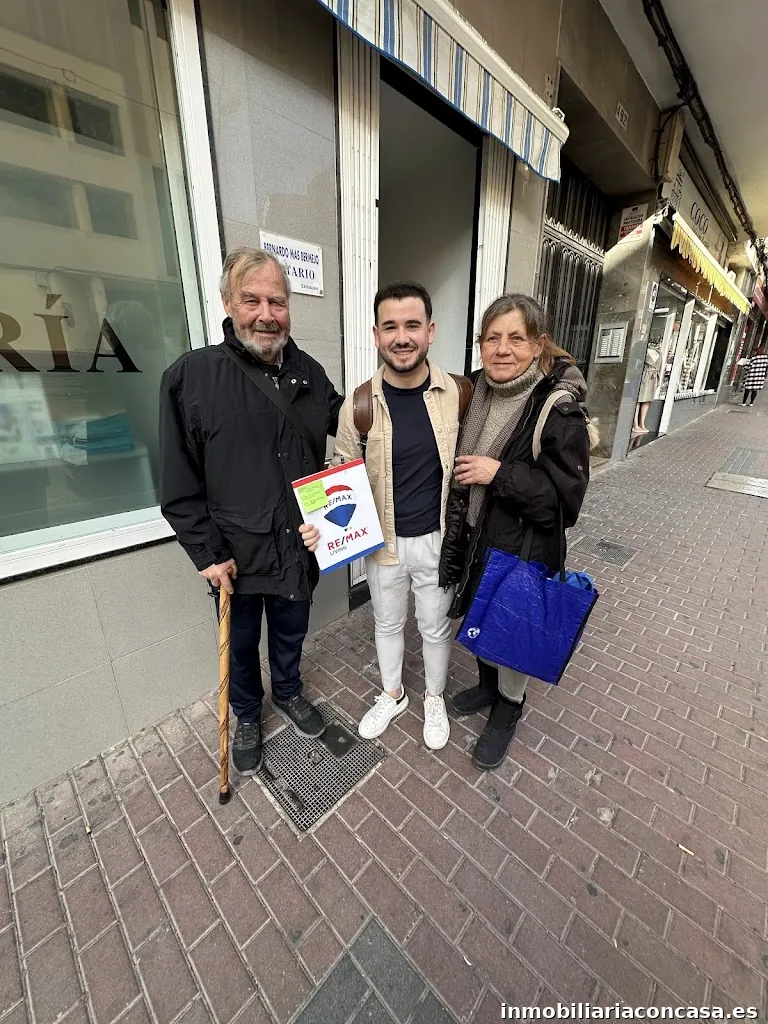 Inmobiliaria REMAX Living Cieza