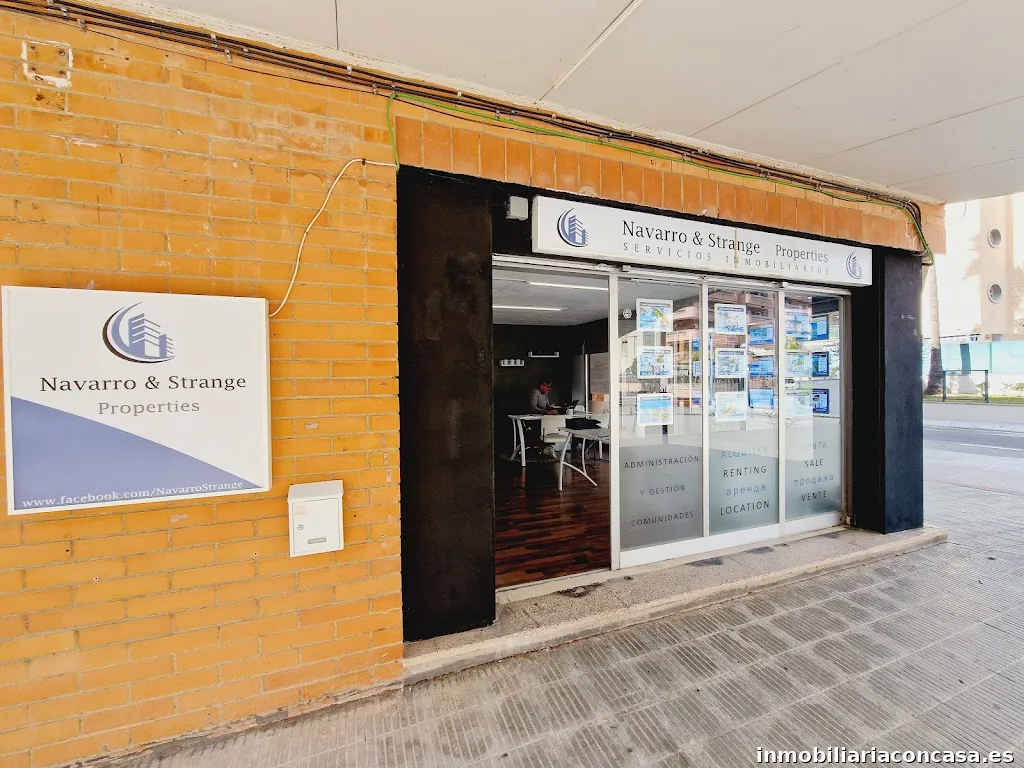 Navarro y Strange Properties