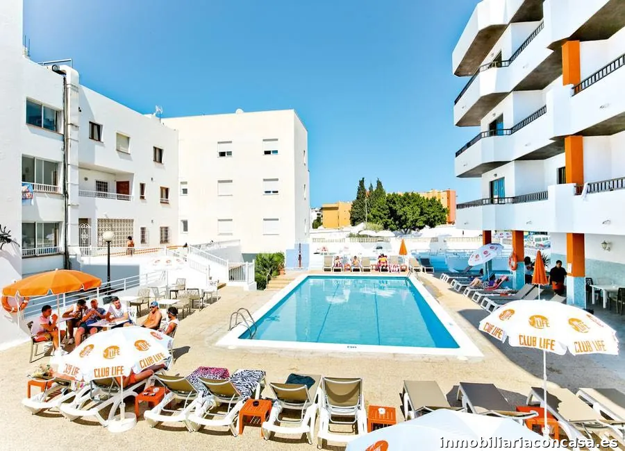 Laura S'Atalaya studios