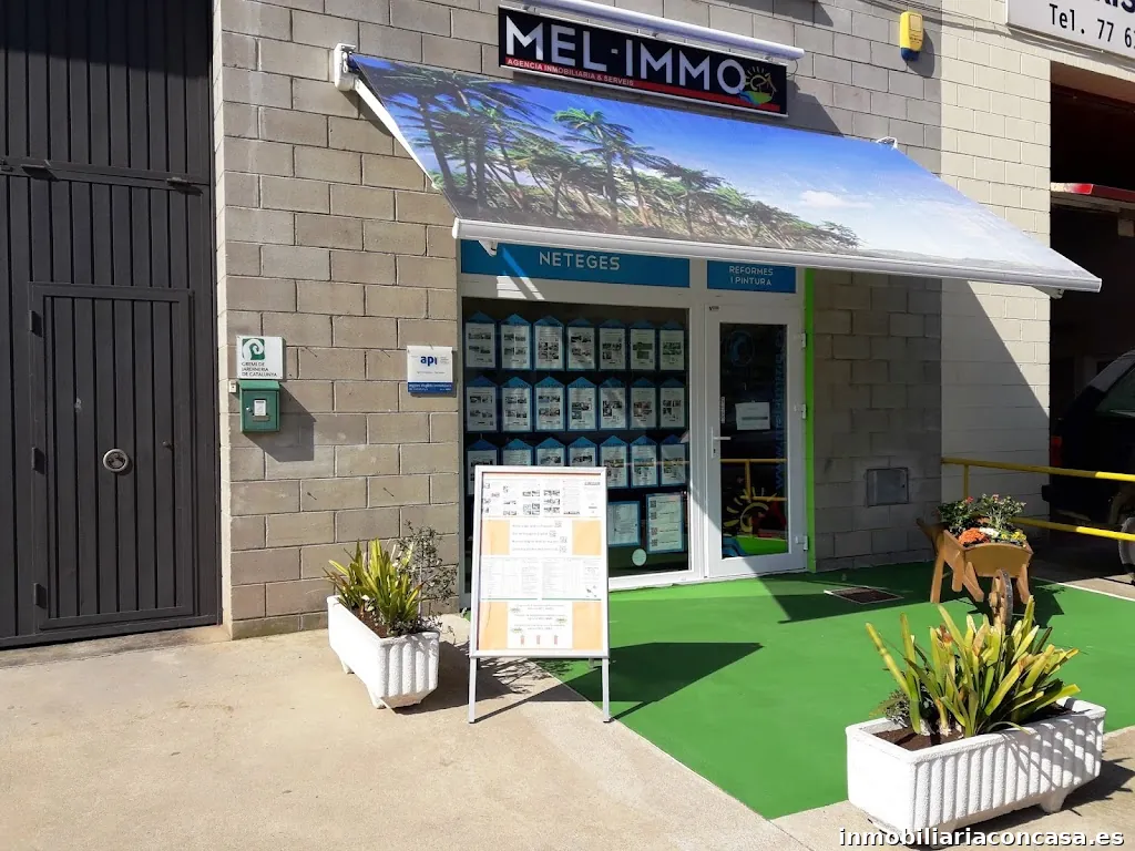 Riells Vacacions 2000 S L