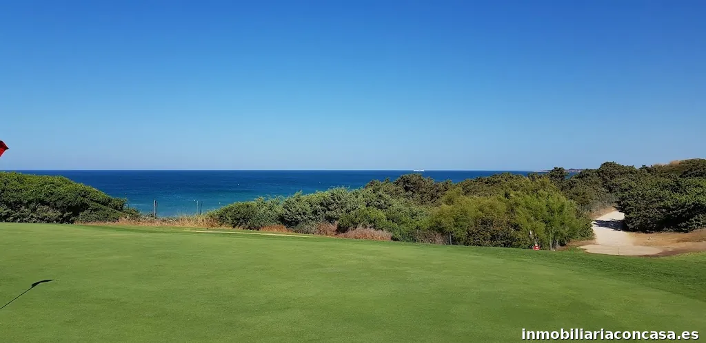 Inmobiliaria.- Concha Mediavilla.- Urbanización Novo Sancti Petri