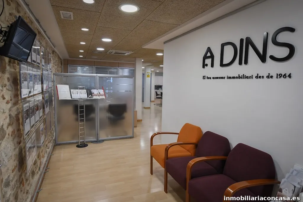 A DINS 1964 Serveis Immobiliaris SL