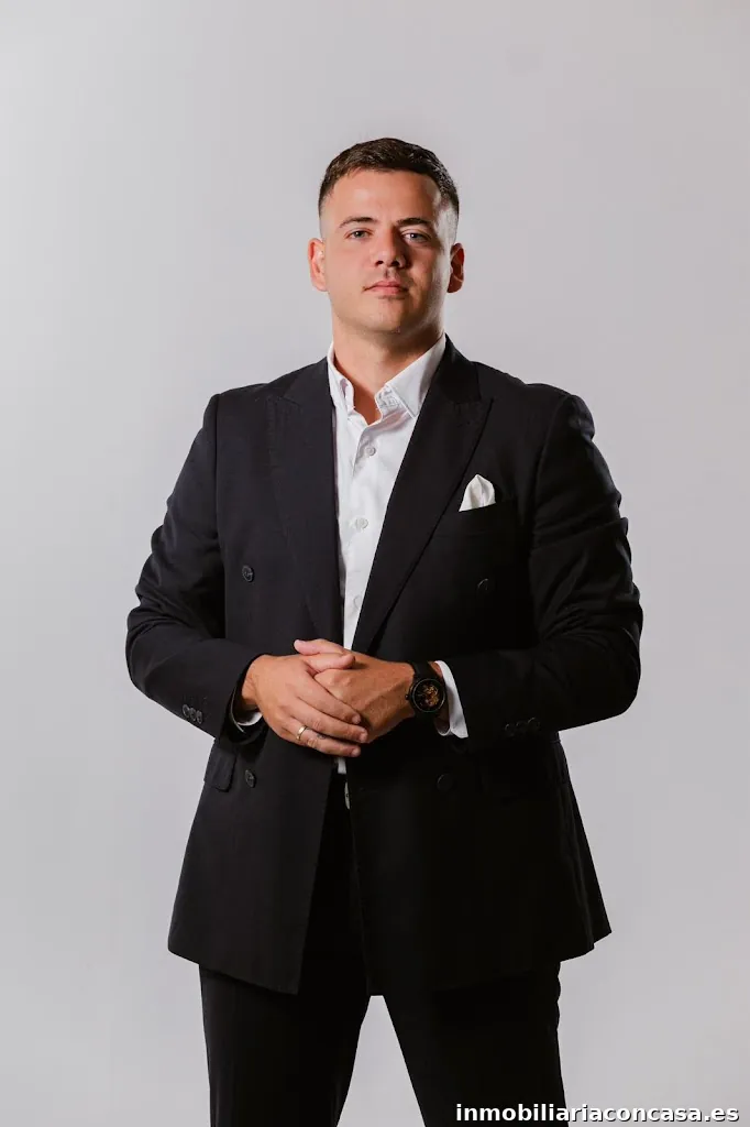 Antonio Montoya | Asesor Inmobiliario