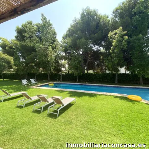 Weekly Villas - Rent holiday villas in Sitges - Villa Abu-Lita