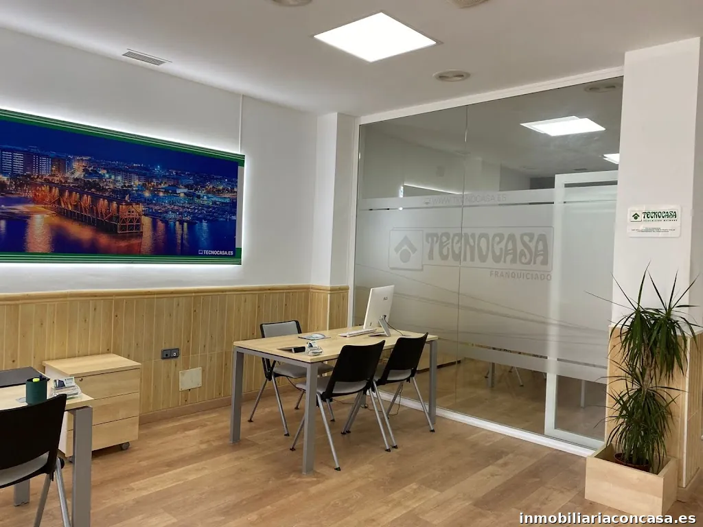 Tecnocasa agencia inmobiliaria